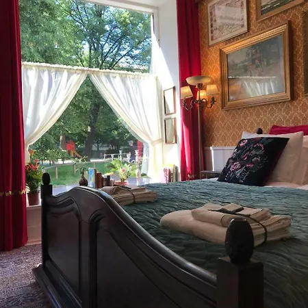 Kungsgatans Gryta & Hotel *